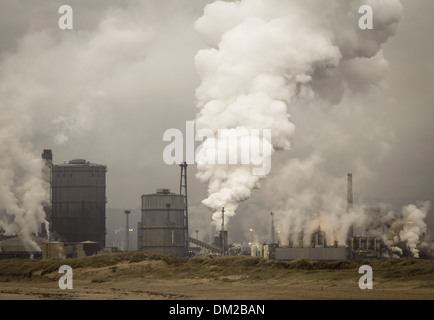 Vista dalla spiaggia di acciaierie a Redcar sulla costa nord est dell'Inghilterra, Regno Unito Foto Stock