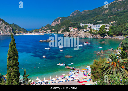 Palaiokastritsa bay presso l'isola di Corfù in Grecia Foto Stock