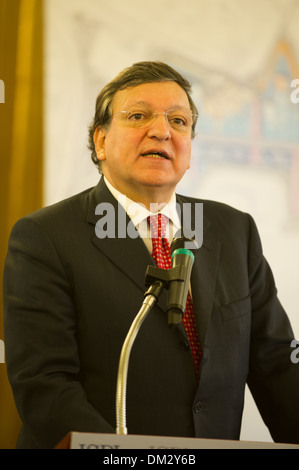 Italia Milano Cerimonia di firma firma Unione europea a Milano Expo 2015 Manuel Barroso Presidente della Commissione europea Foto Stock