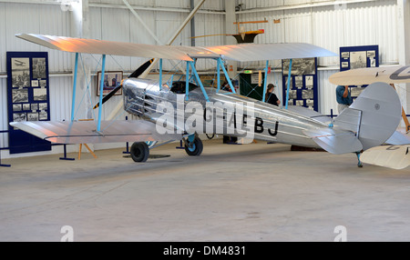 L'annata 1932 Blackburn B2 biplano nella bilancella all'Shuttleworth collection air museum.Biggleswade,letti,UK Foto Stock