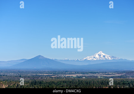 Montare Jefferson e una bellissima valle Central Oregon Foto Stock