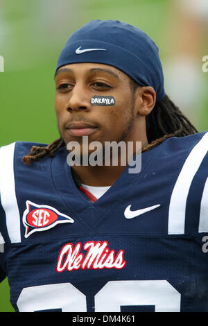 21 novembre 2009: Ole Miss runningback Dexter McCluster durante pregame warmupsThe ribelli hanno sconfitto le tigri 25-23 a Vaught Hemingway Stadium di Oxford MS. (Credito Immagine: © Anthony Smith/Southcreek globale/ZUMApress.com) Foto Stock