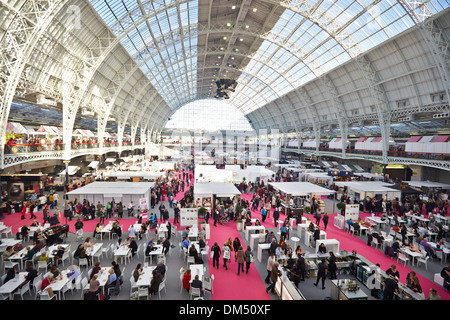 Vista generale del 2013 BBC Good Food Show tenutosi in Olympia Exhibition Hall. Foto Stock