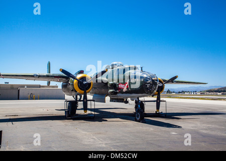 Un B-25 Mitchell appartenenti a Commemorative Air Force Museum di Camarillo California Foto Stock