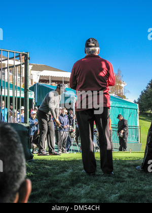 Tiger Woods inizia il Pro Am torneo su Mercoledì del 2013 Northwestern reciproca sfida mondiale Foto Stock