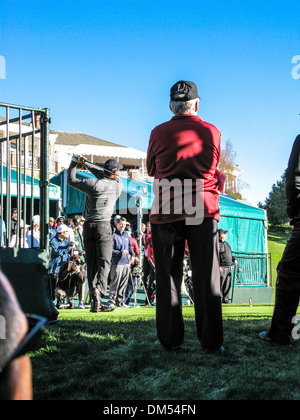 Tiger Woods inizia il Pro Am torneo su Mercoledì del 2013 Northwestern reciproca sfida mondiale Foto Stock