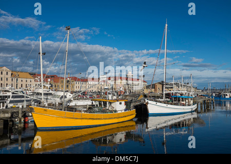 Victoria Dock, Hobart, Tasmania con barche da pesca Foto Stock