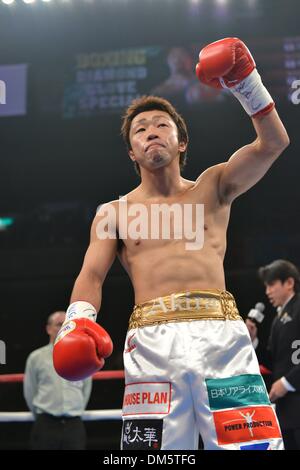 Tokyo, Giappone. 6 dicembre, 2013. Akira Yaegashi (JPN) Boxe : Akira Yaegashi del Giappone pone prima il WBC pesi mosca titolo bout al Ryogoku Kokugikan a Tokyo in Giappone . © Hiroaki Yamaguchi/AFLO/Alamy Live News Foto Stock