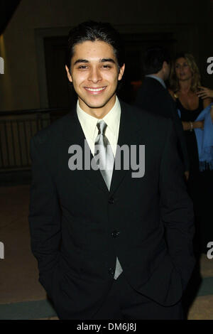 Nov. 17, 2001 - 9TH DIVERSITÀ AWARDS.a Hollywood & Highland Grand Ballroom in la.WILMER VALDERRAMA. FITZROY BARRETT / 11-17-2001 K23426FB (D)(Immagine di credito: © Globo foto/ZUMAPRESS.com) Foto Stock