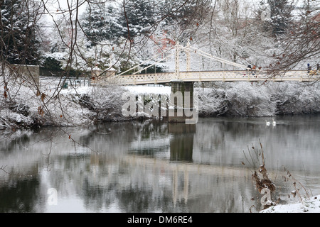 Hereford 's Victoria passerella nella neve Foto Stock