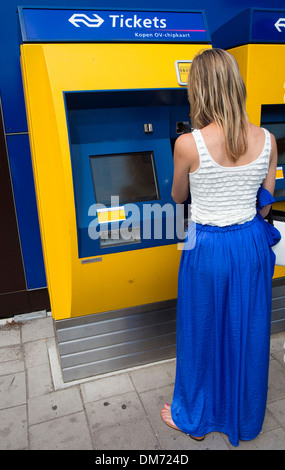 Ferrovie olandesi ticket machine Foto Stock