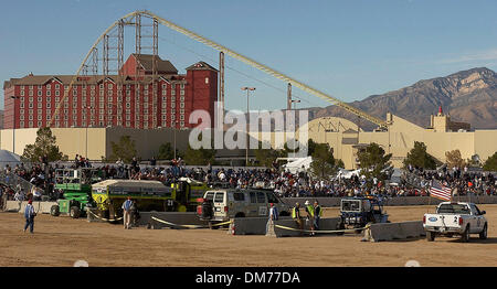 Ottobre 8, 2005; Primm, NV, Stati Uniti d'America; l'inizio area dello scivolo durante il DARPA GRAND CHALLENGE. Credito: Foto da Vaughn Youtz/ZUMA premere. (©) Copyright 2005 da Vaughn Youtz. Foto Stock