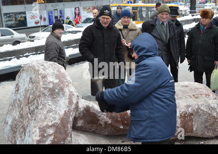 Continua la protesta di massa nella capitale ucraina Foto Stock