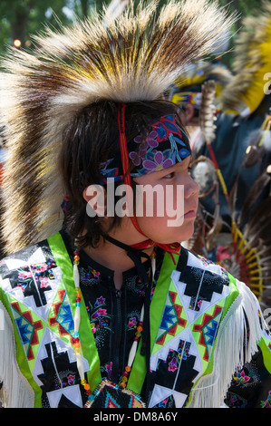 Pow-Wow dell'orgogliosa nazione Mohawk che vivono in Kahnawake comunità native, Québec Canada Foto Stock