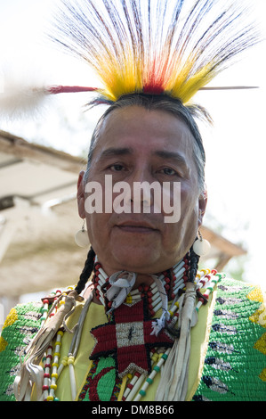 L'orgogliosa nazione Mohawk che vivono in Kahnawake comunità native situato sulla riva sud di St Lawrence river in Québec Canada Foto Stock