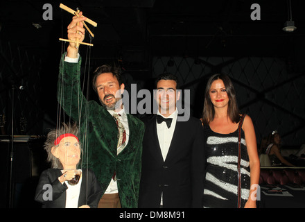 David Arquette John Terzian e fidanzata Christina McLarty 'David Arquette presenta Bootsy soffietto Dinner Theatre Foto Stock