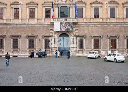 Palazzo Farnese a Roma, Italia Foto Stock