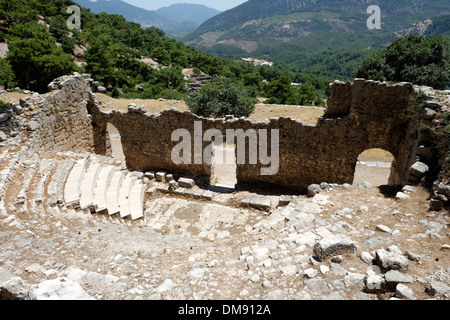 Il piccolo Odeon che apre in stato Agora presso la Lycian antica città di Arykanda, nella Turchia meridionale. Foto Stock