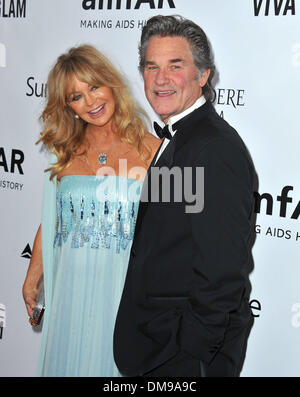 Los Angeles, California, USA. 12 Dic, 2013. Goldie Hawn, Kurt Russell frequentando il 2013 amfAR Inspiration gala tenutosi presso il latte Studios di Los Angeles, la California il 12 dicembre 2013. 2013. Credito: D. lunga/Globe foto/ZUMAPRESS.com/Alamy Live News Foto Stock