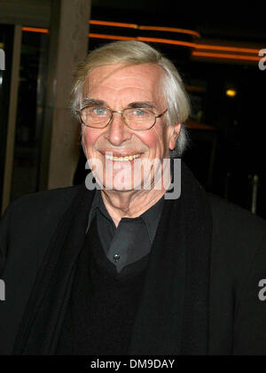 Il 4 dicembre, 2002 - Century City, CALIFORNIA, STATI UNITI D'AMERICA - Martin Landau ..K27605onorevole LA PREMIERE di Roman Polanski è 'Il pianista?.LOEWS CINEPLEX CENTURY PLAZA TEATRI, secolo Century City, CA.Dicembre 4, 2002. Milano RYBA/ 2002(Credit Immagine: © Globo foto/ZUMAPRESS.com) Foto Stock