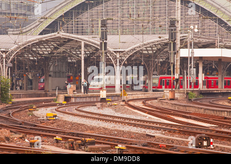 Koln o colonia HBF stazione ferroviaria in Germania. Foto Stock