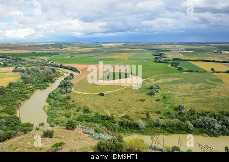 Valle fertile della spagnola fiume Guadalquivir Foto Stock