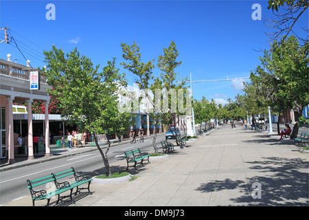 Calle 37 (aka Paseo del Prado), Cienfuegos Cienfuegos, provincia, Cuba, il Mare dei Caraibi e America centrale Foto Stock