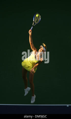 Mar 15, 2005; Indian Wells, CALIFORNIA, STATI UNITI D'AMERICA; MARIA SHARAPOVA al Pacific Life Open Tennis - WTA - Marzo 15th, 2005. Foto Stock