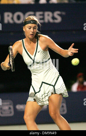 21 Agosto 2009: La partita andando ben oltre la mezzanotte della Russia Maria Sharapova sconfigge il polacco Agnieszka RADWANSKA in due set, durante i loro quarti di finale corrispondono a delle donne Rogers tennis Cup ha suonato presso il centro Rexall, York University di Toronto, ON. (Credito Immagine: © Southcreek globale/ZUMApress.com) Foto Stock