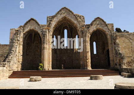 Le rovine della chiesa di Nostra Signora del Burgh Rodi Città Vecchia Grecia risalente al XIV secolo Foto Stock