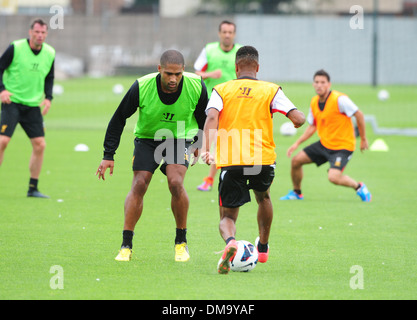 Glen Johnson Liverpool FC treno prima del fine settimana di apertura del nuovo Barclays Premier League Liverpool England - 15.08.12 Foto Stock