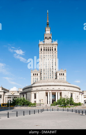 La città di Varsavia, Varsavia, Polonia. Architetto: vari, 2013. Elevazione della cultura e della scienza Palazzo con ex centro congressi Foto Stock