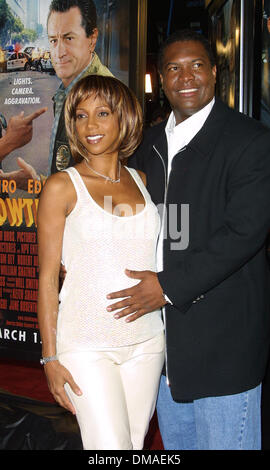 Il 12 marzo, 2002 - Los Angeles, California, Stati Uniti d'America - HOLLY ROBINSON PEETE E MARITO RODNEY PEETE..SHOWTIME.PREMIERE, MANN Chinese Theater, Hollywood, CA.marzo 11, 2002. NINA PROMMER/ 2002 .K24324NP.(Immagine di credito: © Globo foto/ZUMAPRESS.com) Foto Stock