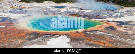 Grand Prismatic Spring panoramico Parco Nazionale di Yellowstone Wyoming. USA LA006910 Foto Stock