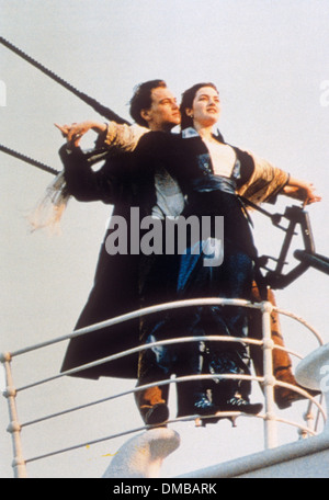 TITANIC 1997 Twentieth Century Fox Film con Kate Winslet e Leonardo Di Caprio Foto Stock