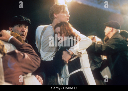 TITANIC 1997 Twentieth Century Fox Film con Leonardo Di Caprio e Kate Winslet Foto Stock