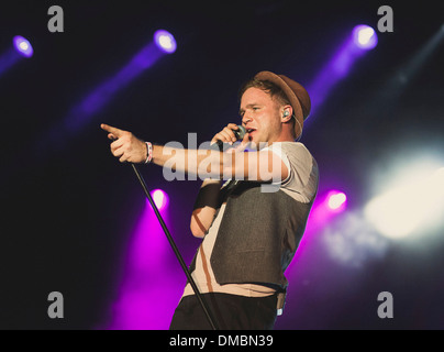 Olly Murs esegue live all Ippodromo di Kempton come parte di Kempton Live 2012 Surrey in Inghilterra - 17.08.12 Foto Stock