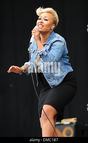 Emeli Sande V Festival 2012 tenutasi a Weston Park - Prestazioni - Giorno Due Staffordshire Inghilterra - 19.08.12 Foto Stock