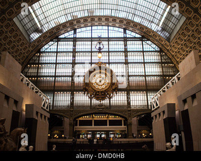 La sala principale del museo di Orsay Foto Stock