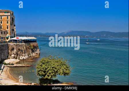 L'isola di Corfù e la città vecchia in Grecia Foto Stock