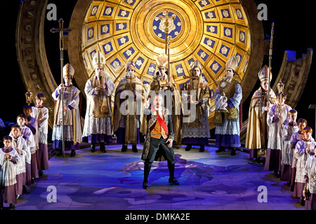 Il Barone Scarpia (Raymond Aceto), Tosca, Santa Fe Opera Santa Fe, New Mexico USA Foto Stock
