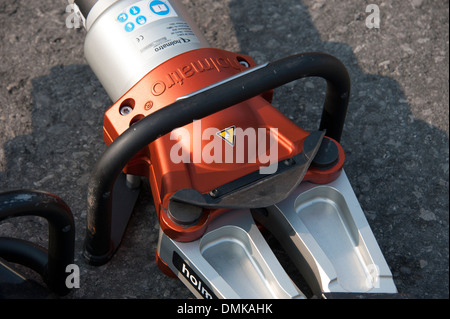 Holmatro ganasce della vita spargitori di apparecchiatura di taglio Fire & Rescue Foto Stock