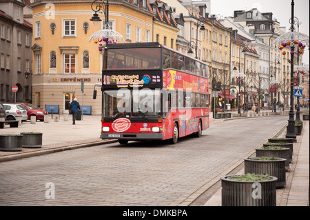 Touring red double-decker bus Foto Stock