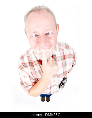 Cross eyed adulto uomo isolato su bianco Foto Stock