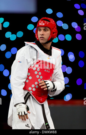 Maschio Semi-Final +80 GUILHERME FELIX (BRA)(rosso) v ANTHONY MYLANN OBAME (GAB)(Blu), WTF World Taekwondo Grand Prix, Manchester REGNO UNITO Foto Stock