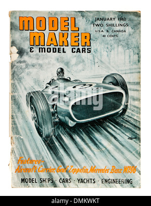 Gennaio 1962 edizione di 'Model Maker & Model Cars", rivista dotate di Graf Zeppelin, Mercedes Benz W196 e degli aeromobili del vettore Foto Stock