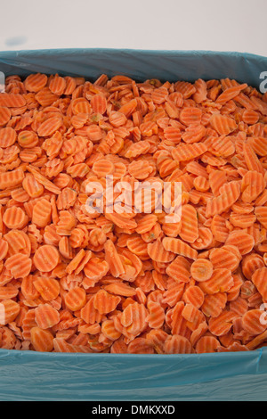 Prezzi di carota scambi Quantità per confezione di verdure pacchetto giallo rettangolare piccolo pezzo molti molti comprare vendere prodotto texture Foto Stock