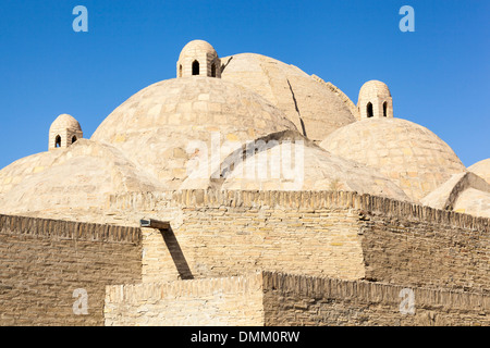 Tetto a cupola di Toqi Zargaron, noto anche come Toki Zargaron, gioiellerie mercato commerciale, Bukhara, Uzbekistan Foto Stock