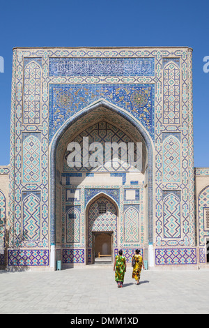 Ulugh Beg Madrasah al complesso memoriale di Al Gijduvani, Gijduvan, vicino a Bukhara, Uzbekistan Foto Stock