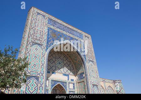 Ulugh Beg Madrasah al complesso memoriale di Al Gijduvani, Gijduvan, vicino a Bukhara, Uzbekistan Foto Stock